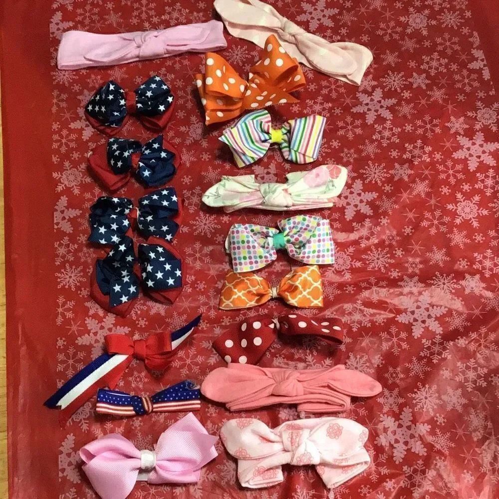 Lil girl hair bows lot of 17